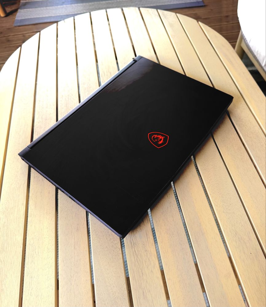 геймърски лаптоп MSI Thin GF63 , GTX 1650 , 16RAM , 512GB SSD