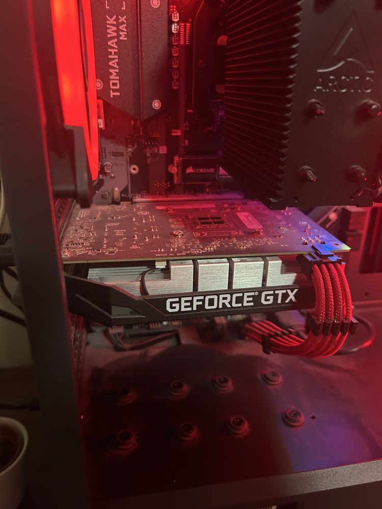 Продавам Gainward Geforce GTX 1650 D6 Pegasus