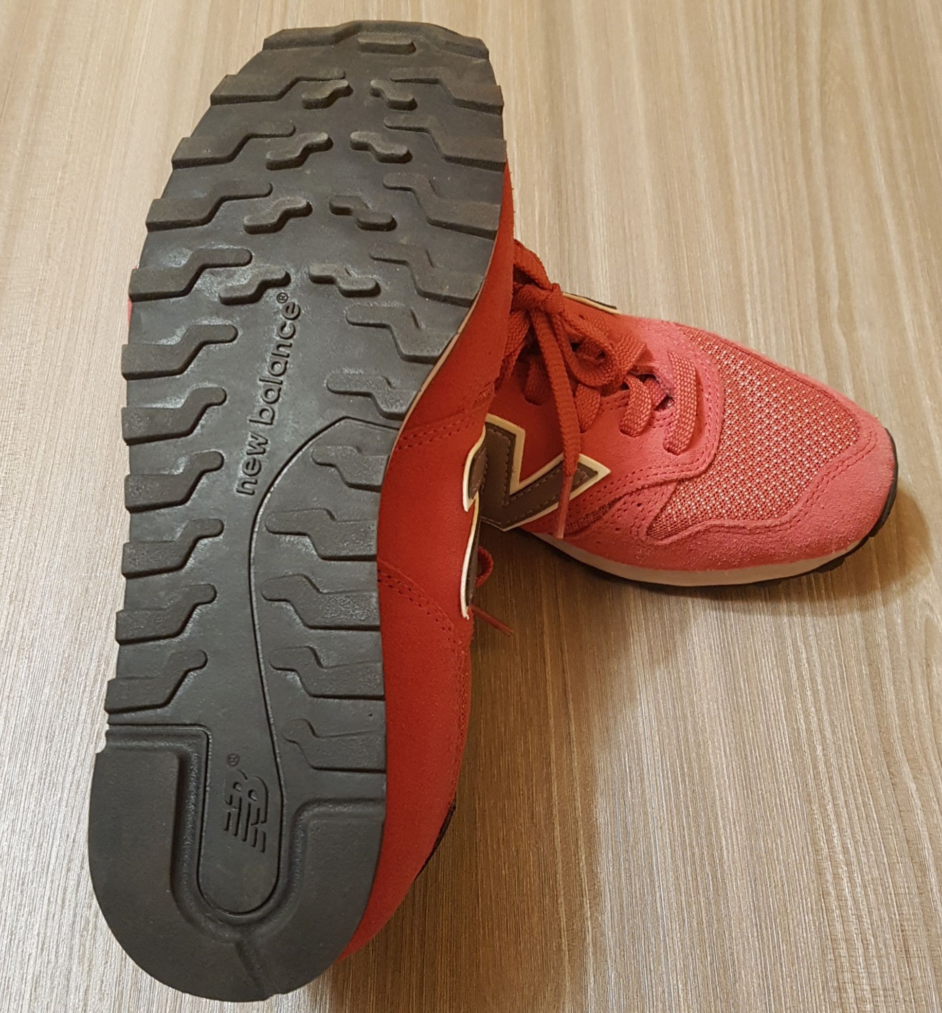 Adidași New Balance 373 , măr. 37