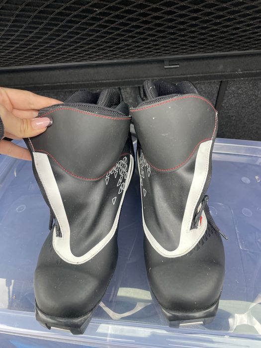 Clapari ski Salomon Escape ,mărimea 41