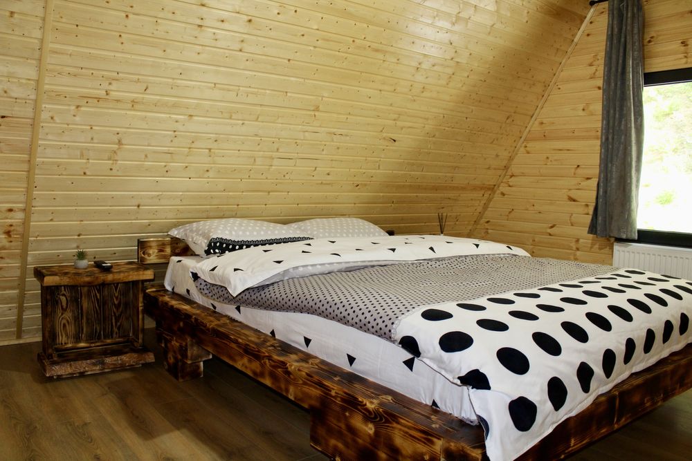 Cabana de inchiriat