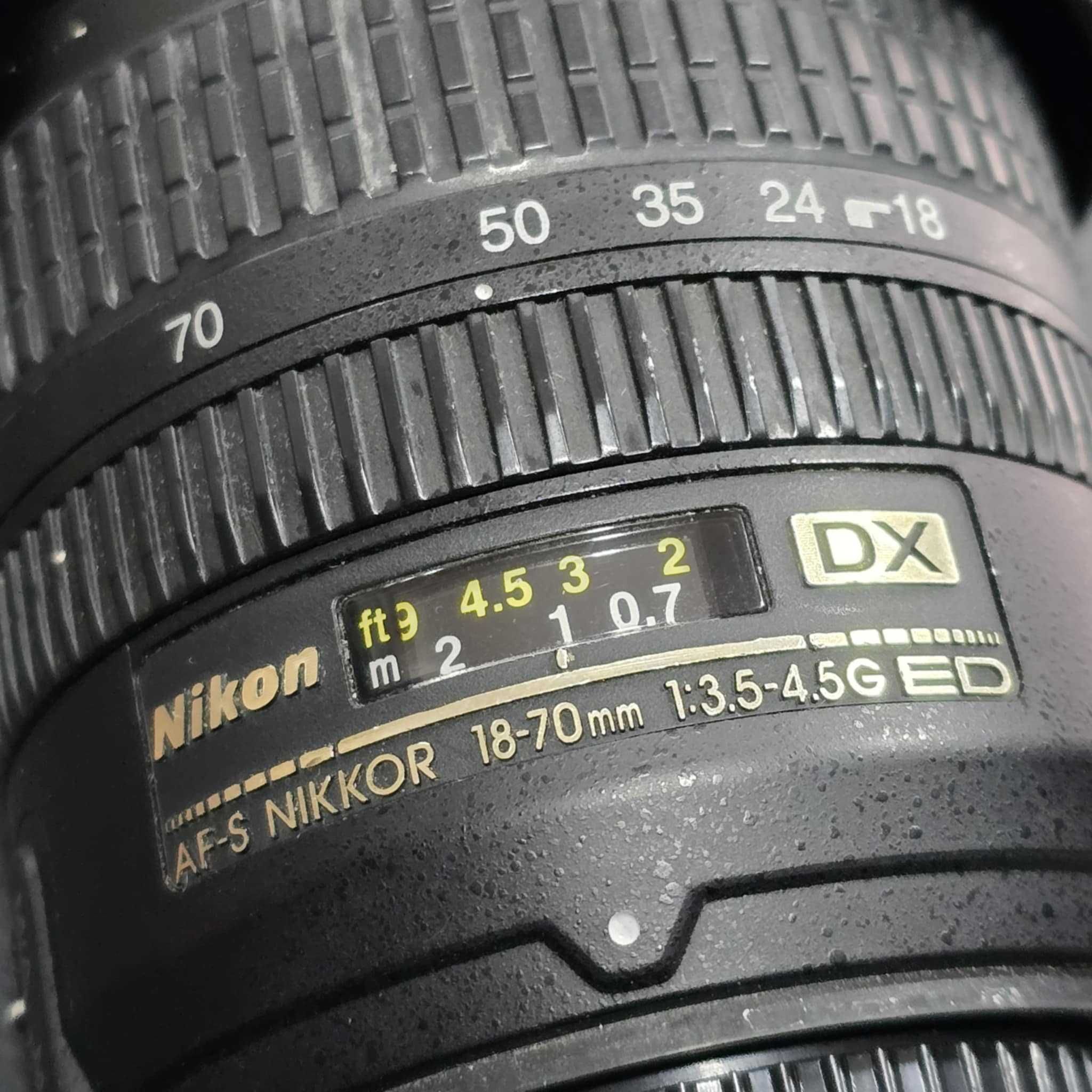 обектив Nikon AF-S DX Zoom-NIKKOR 18-70 mm 1:3,5-4,5G IF-ED