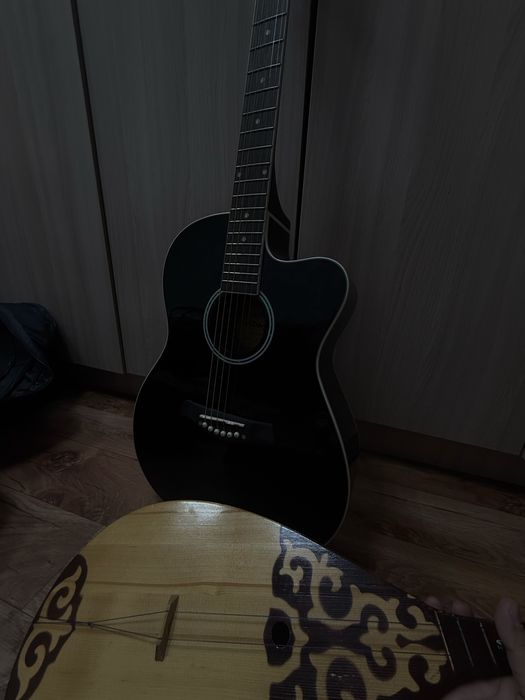 Продам хорошую гитару
