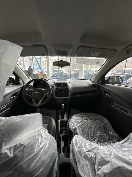 Chevrolet Cobalt  midnight qora