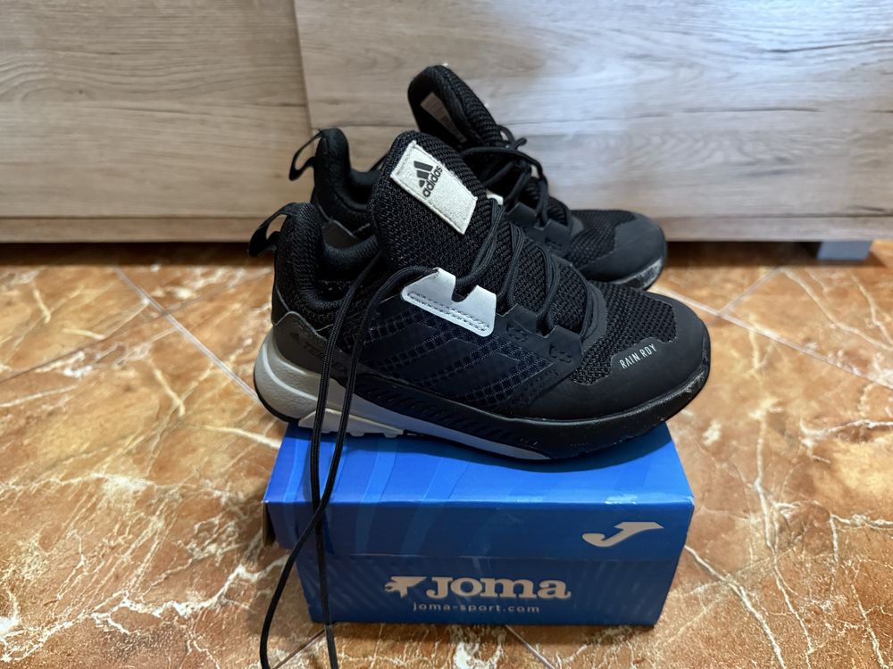 Детски маратонки Adidas Terrex