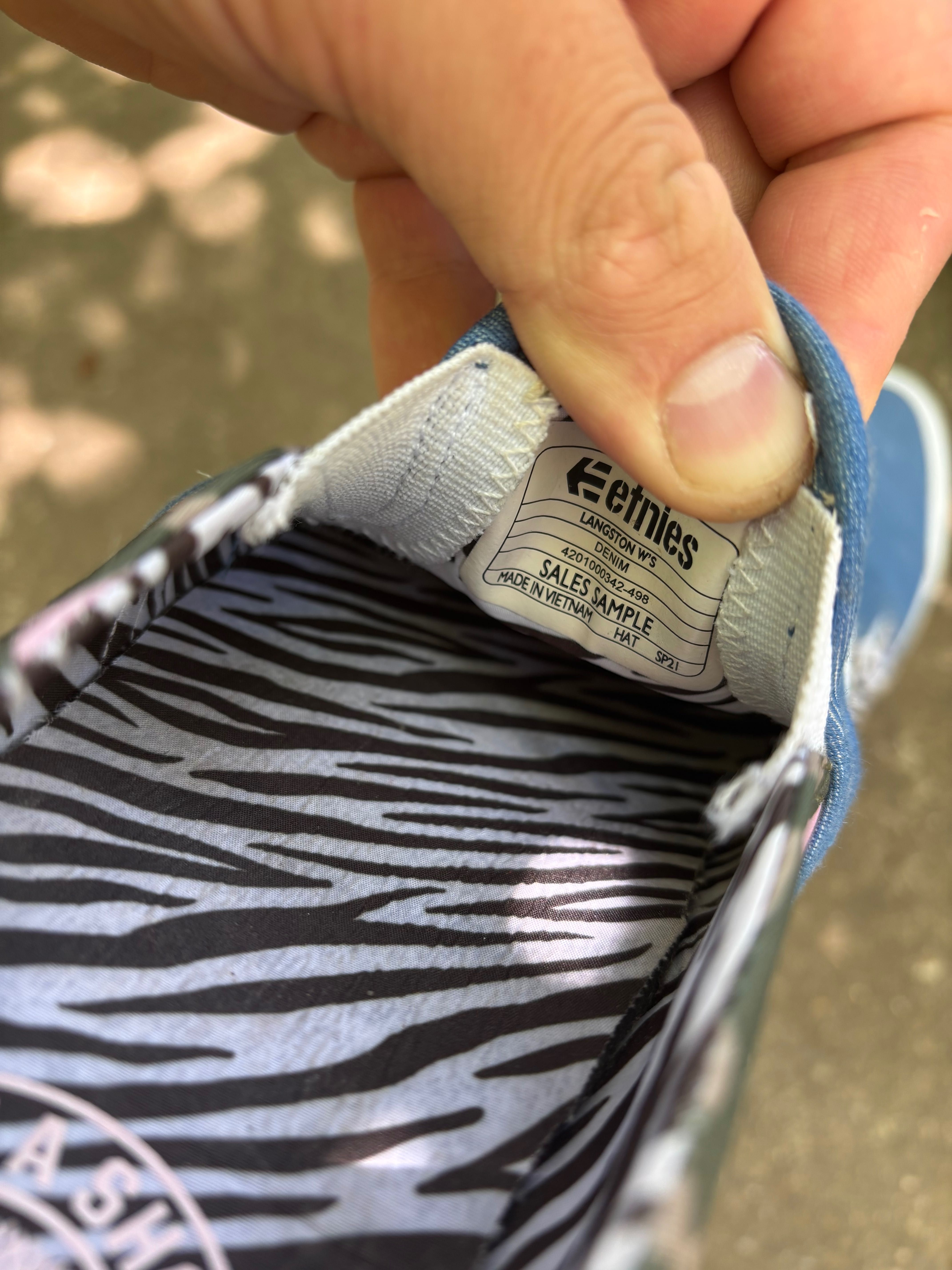 Etnies slip on кецове
