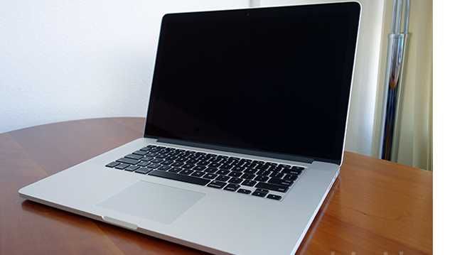 Macbook Pro sotiladi