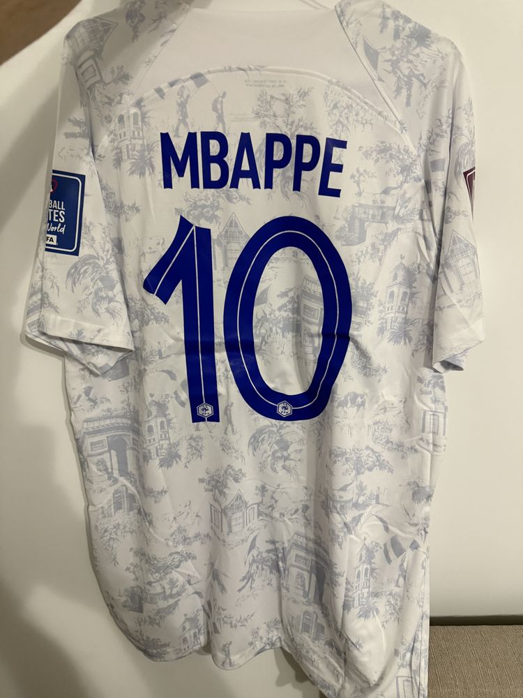 Tricou Mbappe wc 2022 fotbal cu badgeuri cupa mondiala Franta