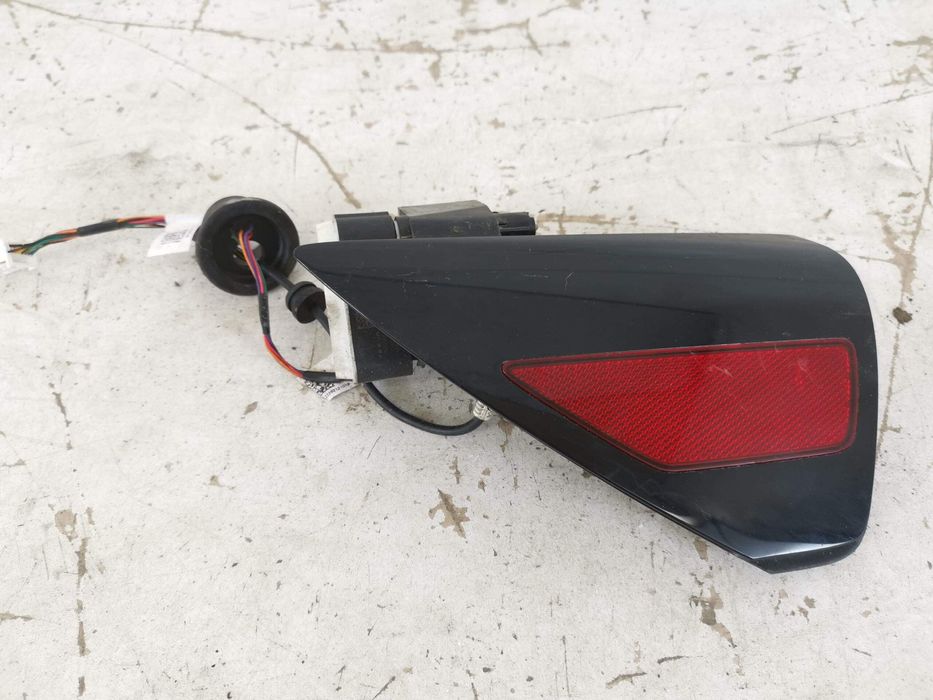 Тесла Модел 3 / Tesla Model 3 1 [ - ] Оригинален, в добро състояние