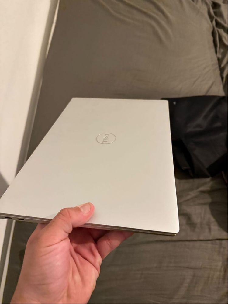 Dell XPS 14 – Ultra 7 / 32GB RAM / 1TB SSD – Чисто нов.