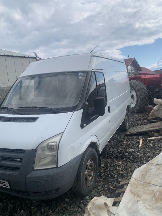 Vând Ford transit