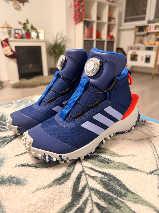 Зимни обувки Adidas Terex