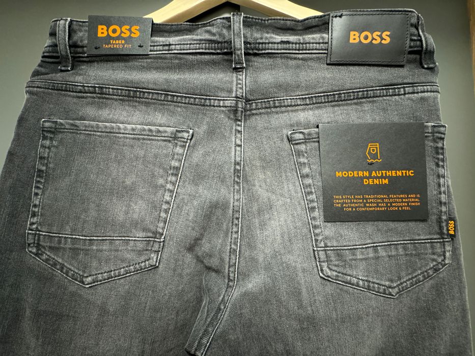 Blugi Hugo Boss originali, slim fit, mărimea W32 L32