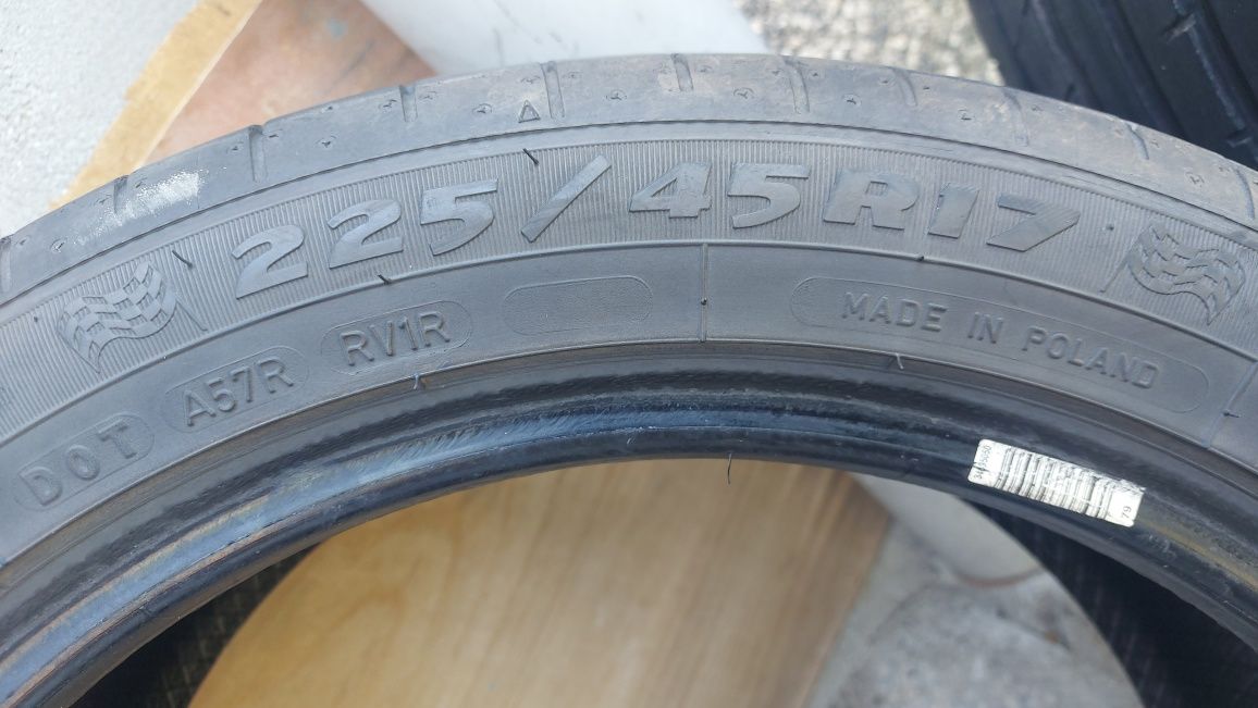 Debica 225/45R17