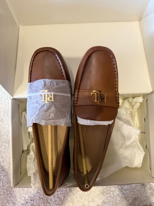 Обувь продам срочно