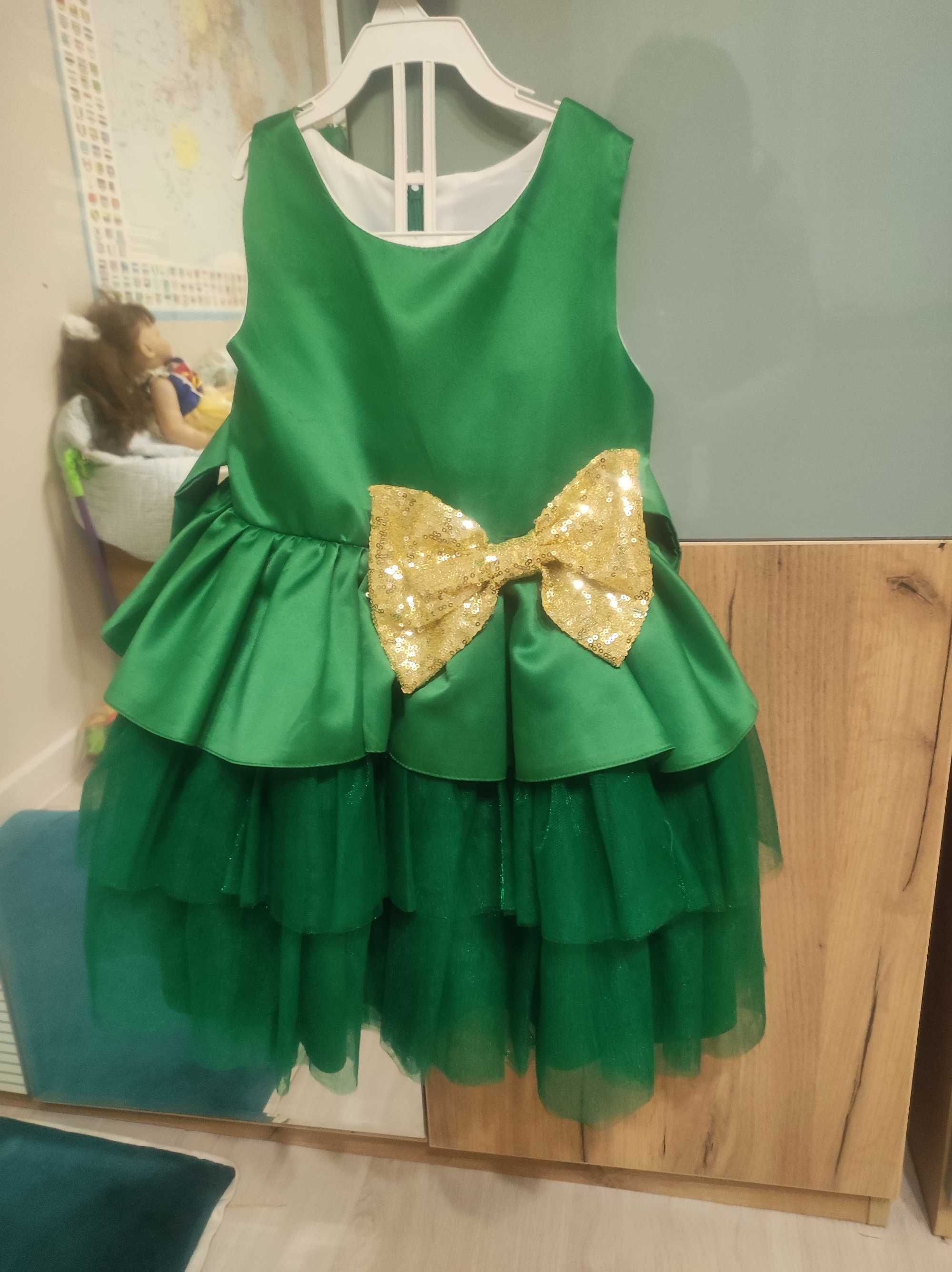 Платье детское нарядное на 5-6 лет