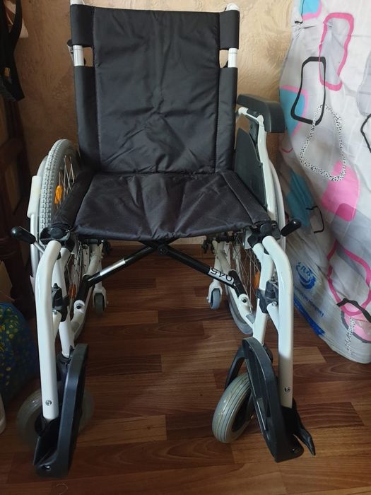 Инвалидная коляска