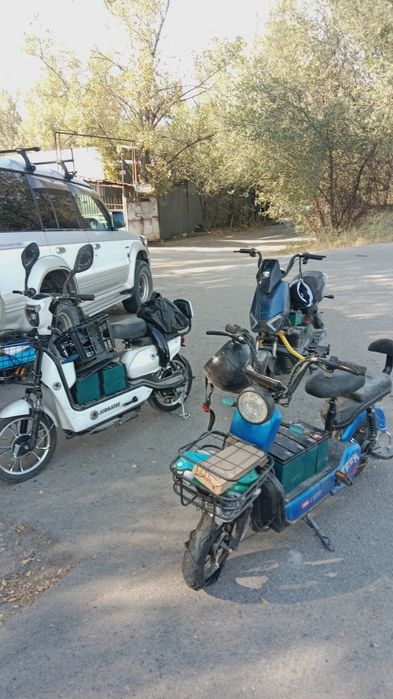 Продам электроскутер срочно новый