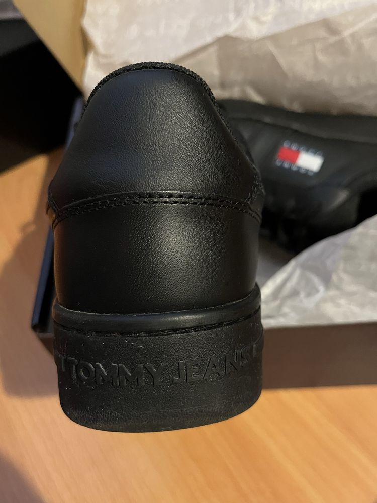 Обувки Tommy Jeans
