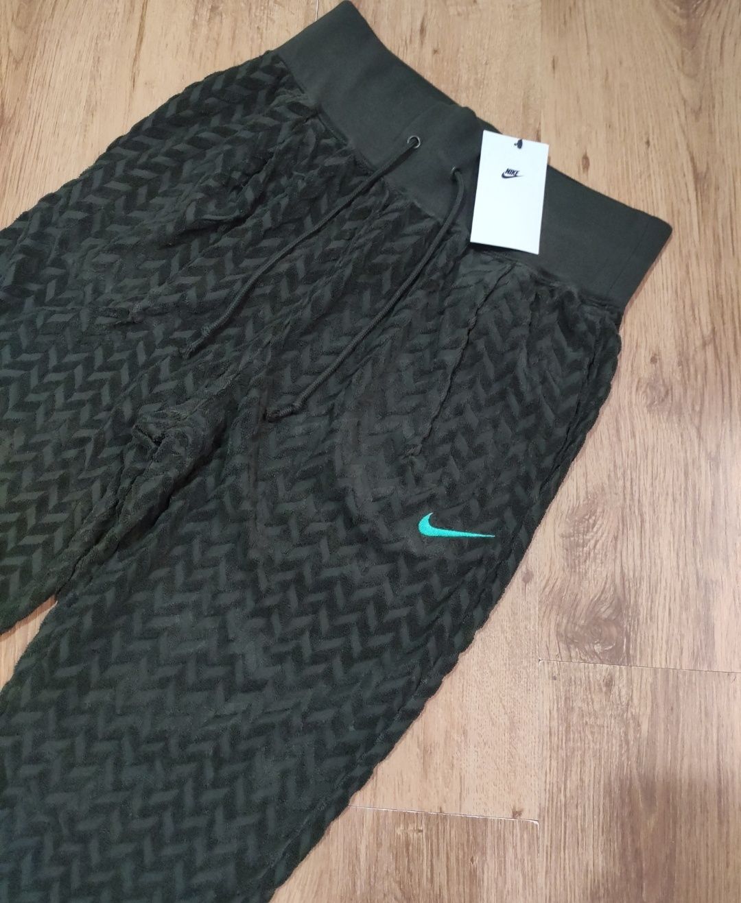 Pantaloni damă Nike mărimea S