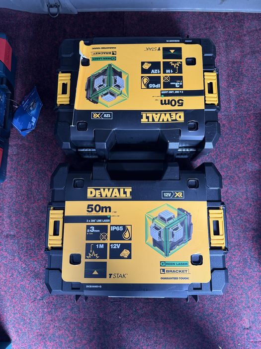2000 RON Laser Dewalt Profesional 3 Linii lumina Verde DCE089D1G