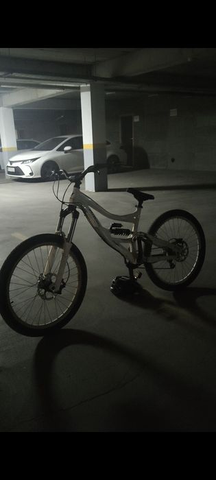 Vând specialized sx trail one 2010