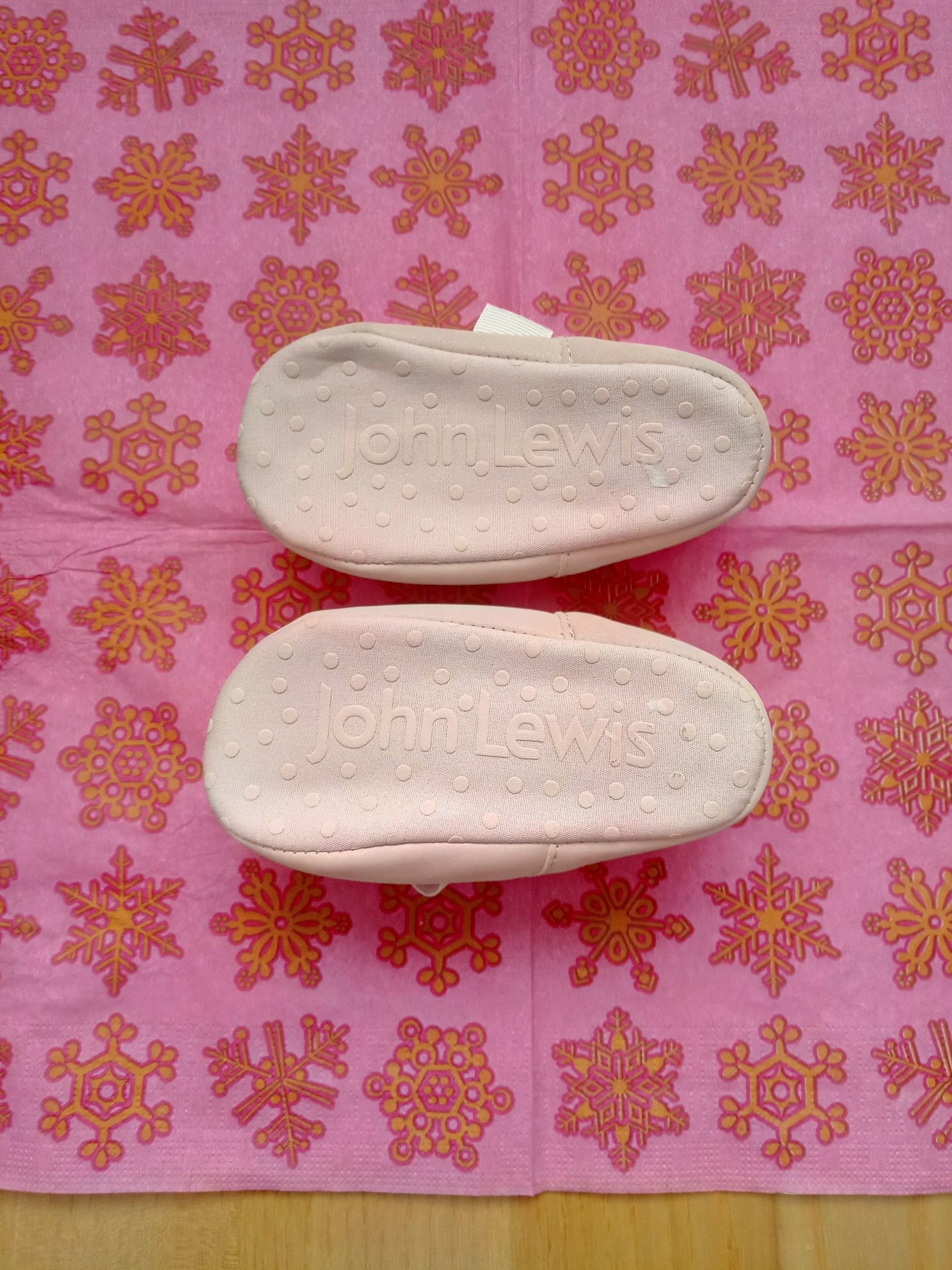 Pantofiori- John Lewis- pt.fete-6-12 luni-Noi și nefolositi.