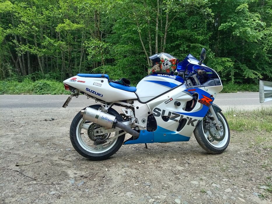 Suzuki gsxr 600 cc