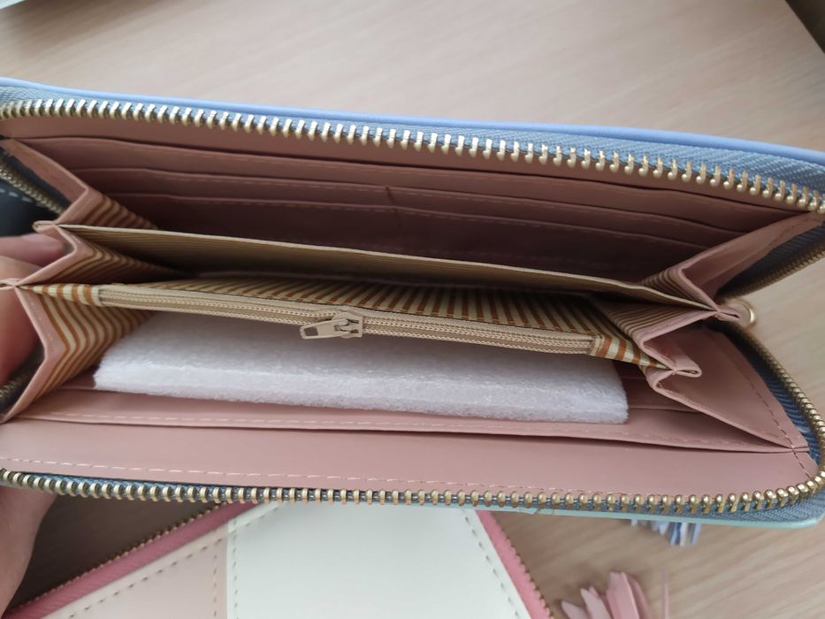 Дамско портмоне. Портмоне.  Светло синьо дамско портмоне.