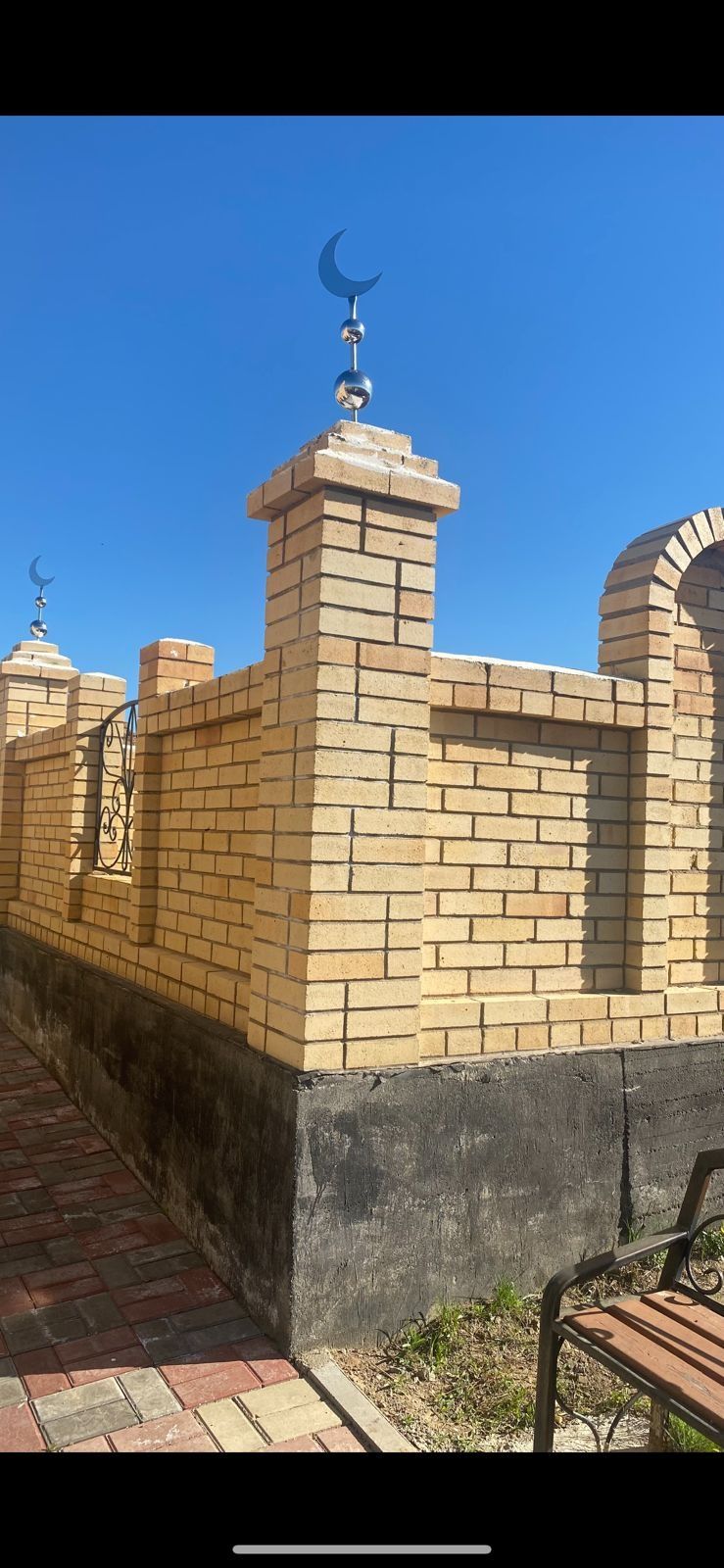 Каменщик кладка кирпича облицовка фасадов домов мазары