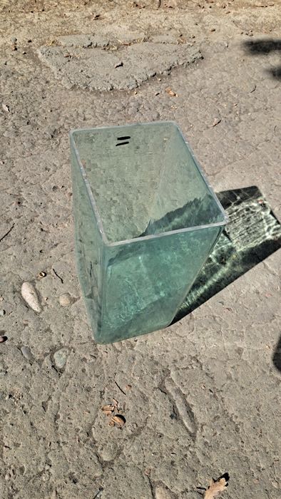 Shisha idish, eski akkumulyator bankasi. Шиша идиш