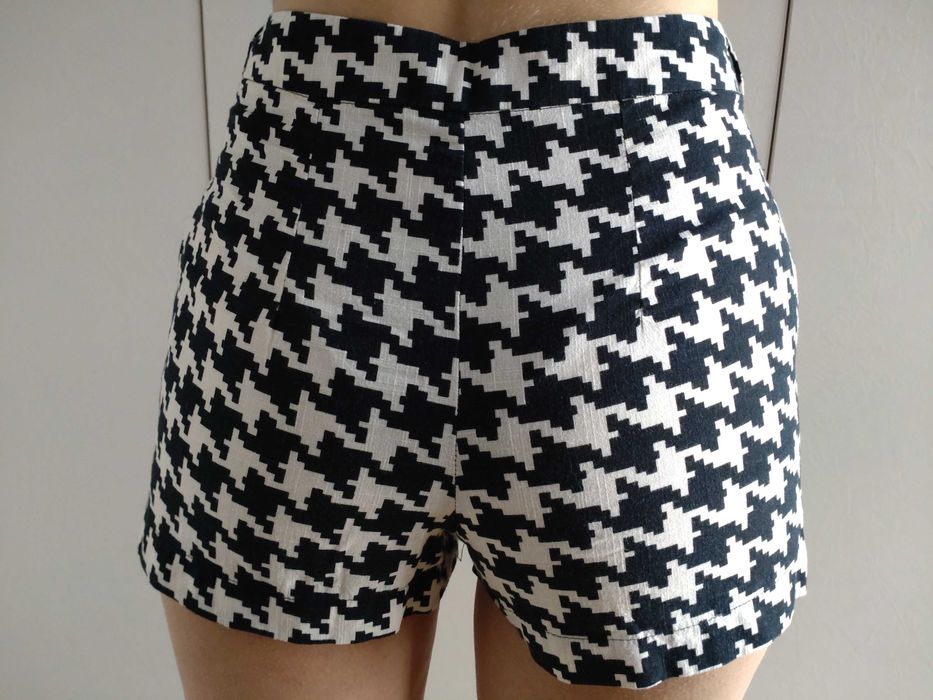 Bluza H&M, Pantaloni scurti