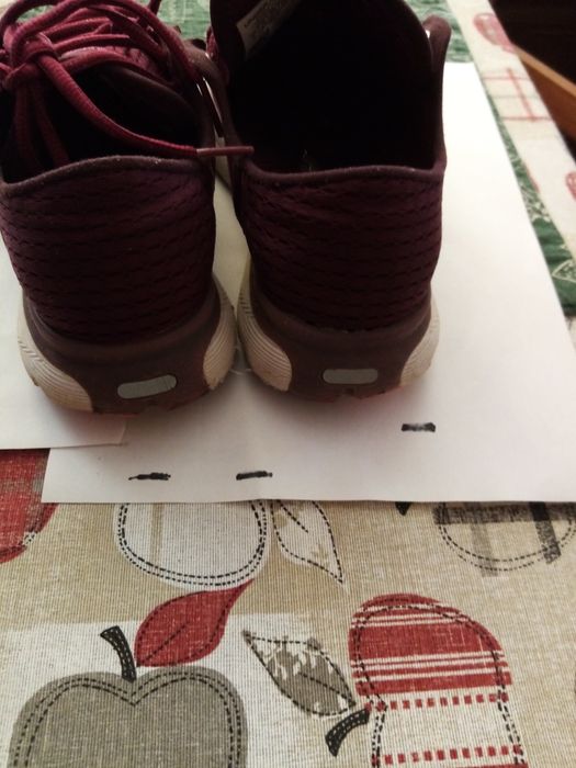 Оригинални маратонки UNDER ARMOIR