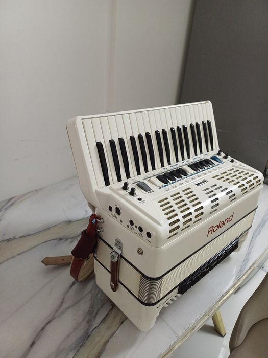 Acordeon  roland