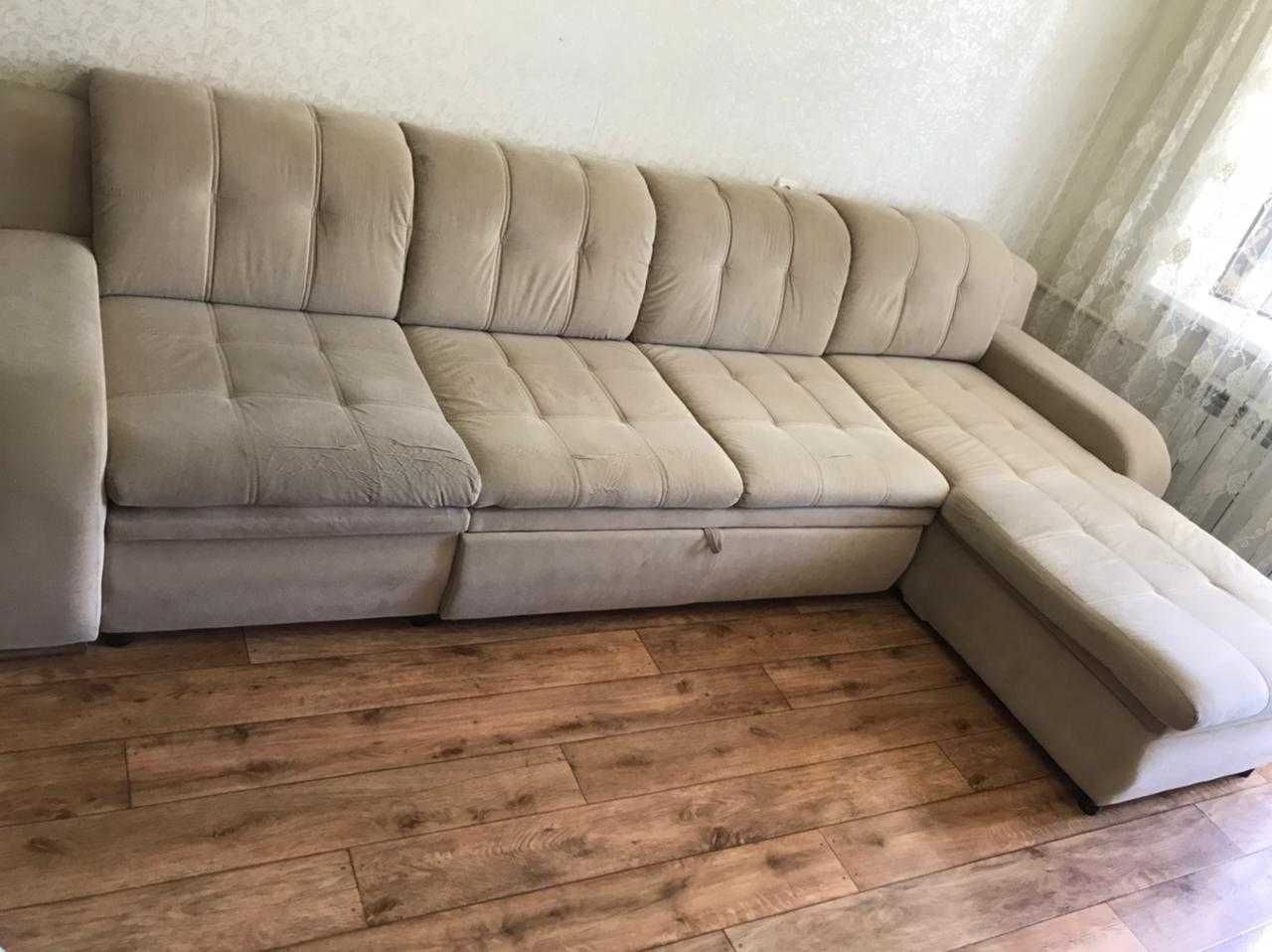 Срочно ! Продам диван, в отличном состоянии.