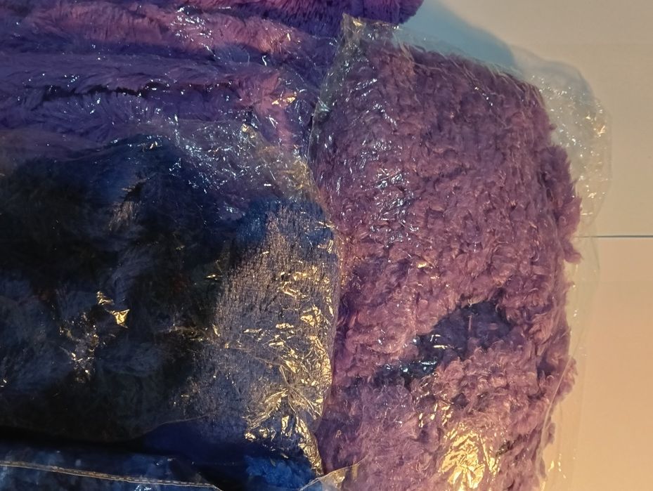 Opt gulere de dama noi,pufoase