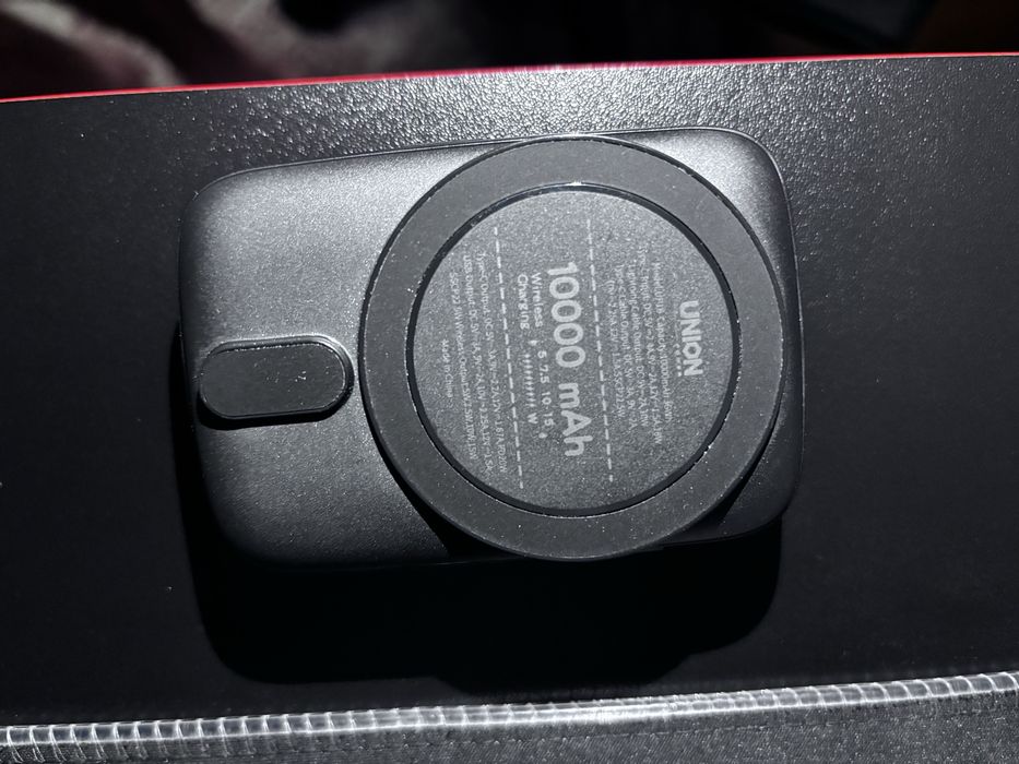 Повербанк с MagSafe