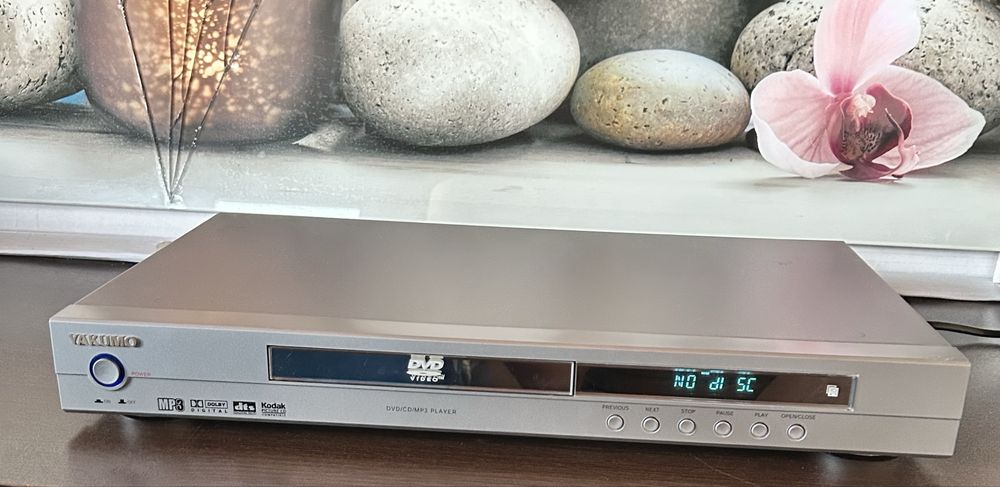 Стерео касетофон, усилвател, видеа, ресийвър, DVD и др.