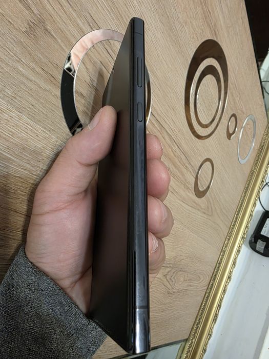 Samsung S23 ULTRA- 512, FARA zgarieturi