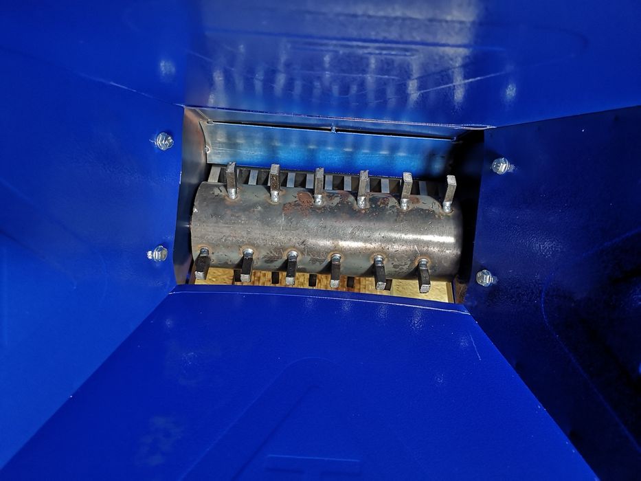 Zdrobitor de fructe cu Tamburi.