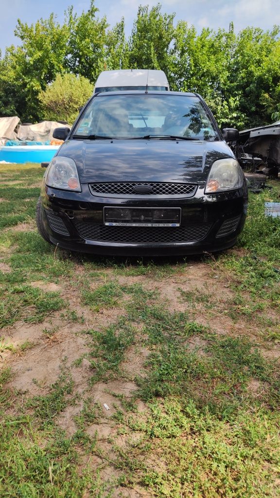 Ford fiesta 1.3i 70ps 2007г на части