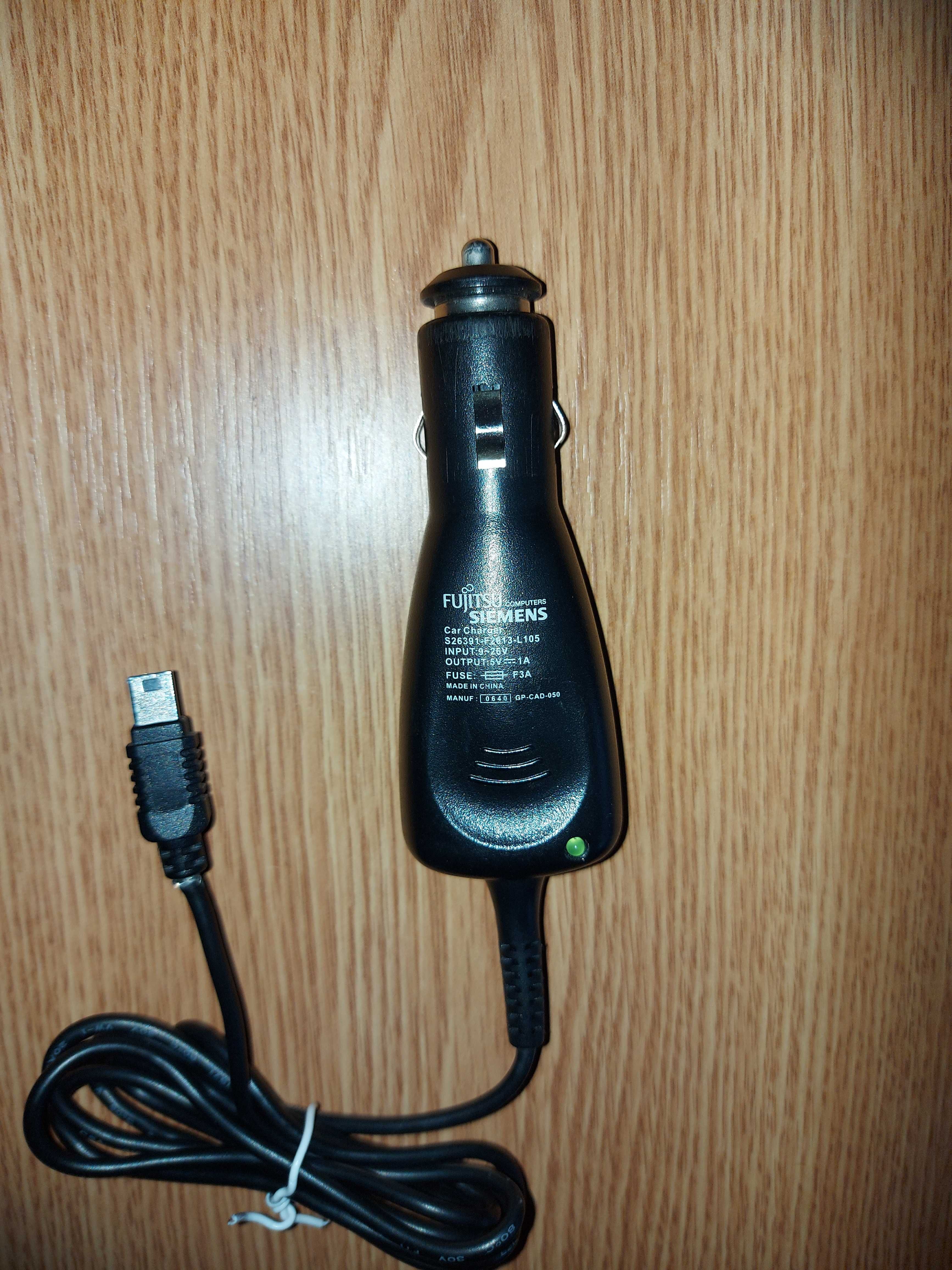 Incarcatot  /  Alimentator auto pentru  GPS, Fujitsu Siemens
