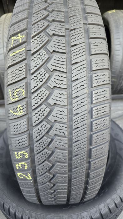 2 anvelope iarnă 235/65/17 -7.5 mm transport inclus