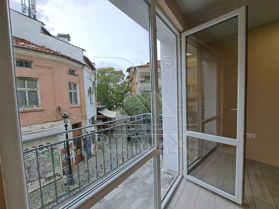 Офис в Пловдив-Център площ 30 цена 500