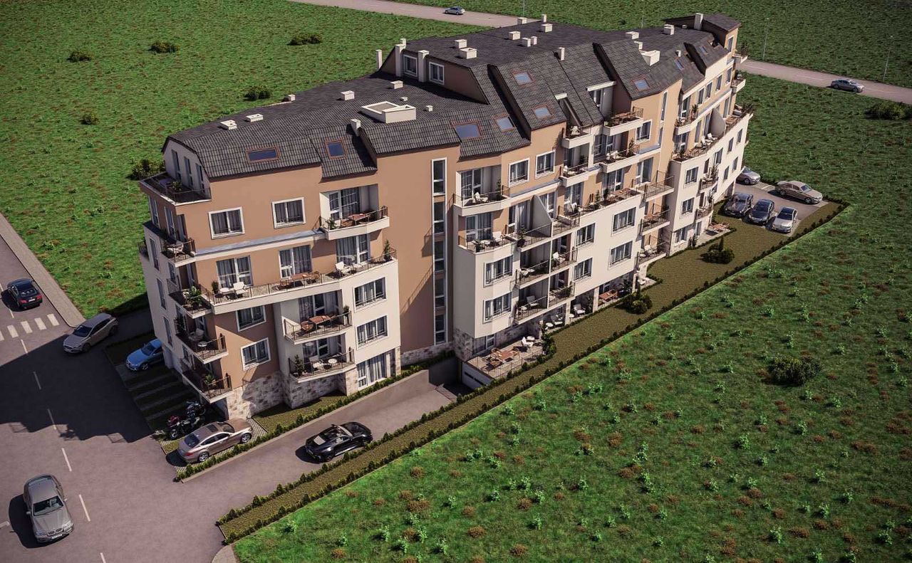 Продава се Тристаен апартамент в Перник, Изток - 100 кв.м за 11 €/кв.м - Снимка #2