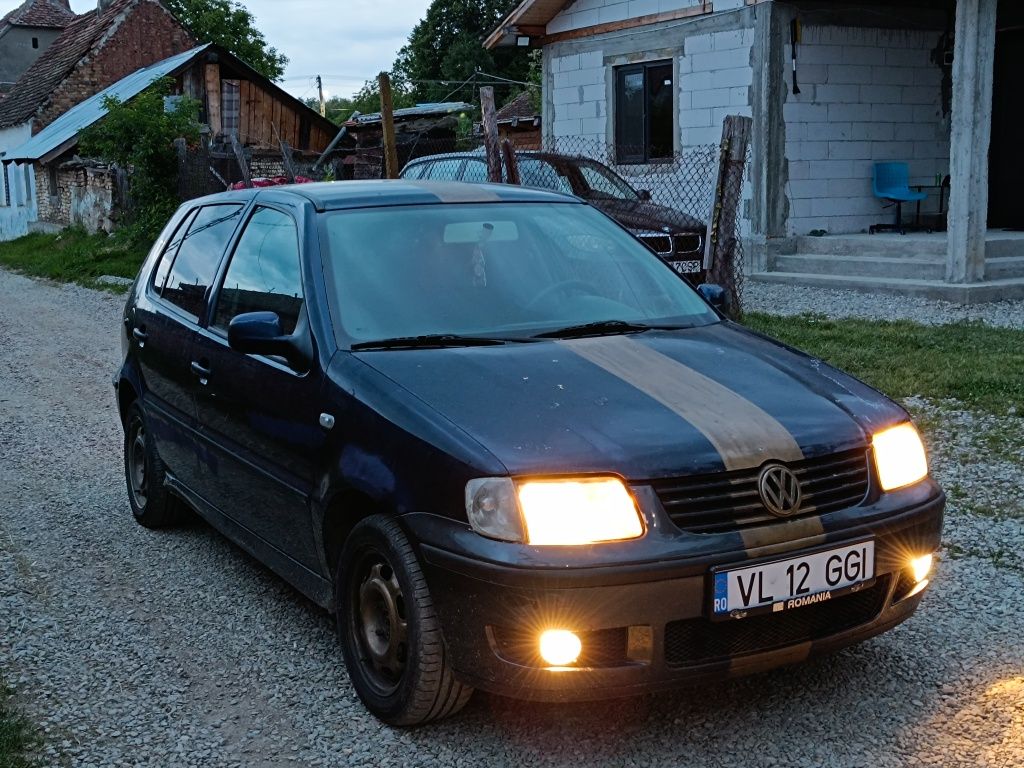 VW POLO 1.4 benzina 2002 750 de euro negociabil