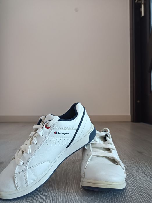 Adidași champion