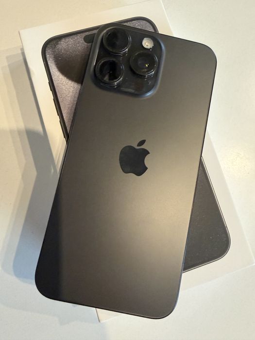 iPhone 15 pro max 256 Black Titanium