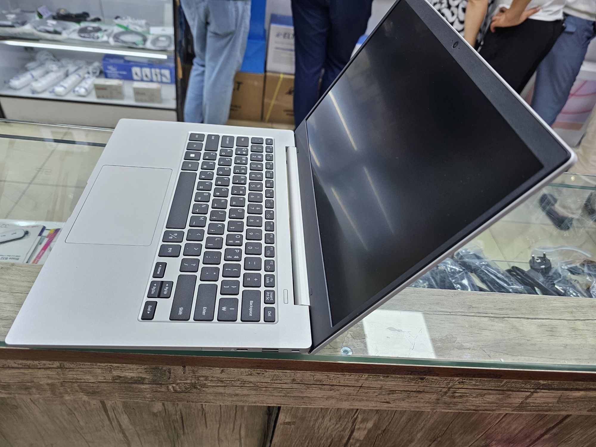 Новый! Galaxy Book GO 14