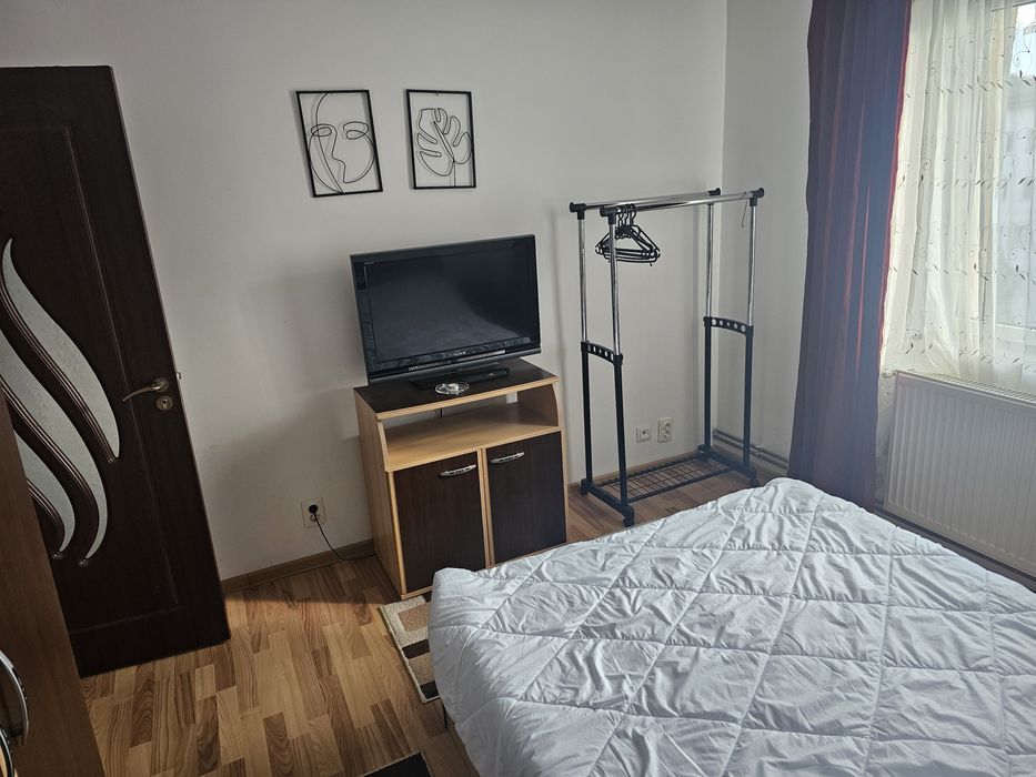 Vand apartament cu doua camere in Orasul Titu